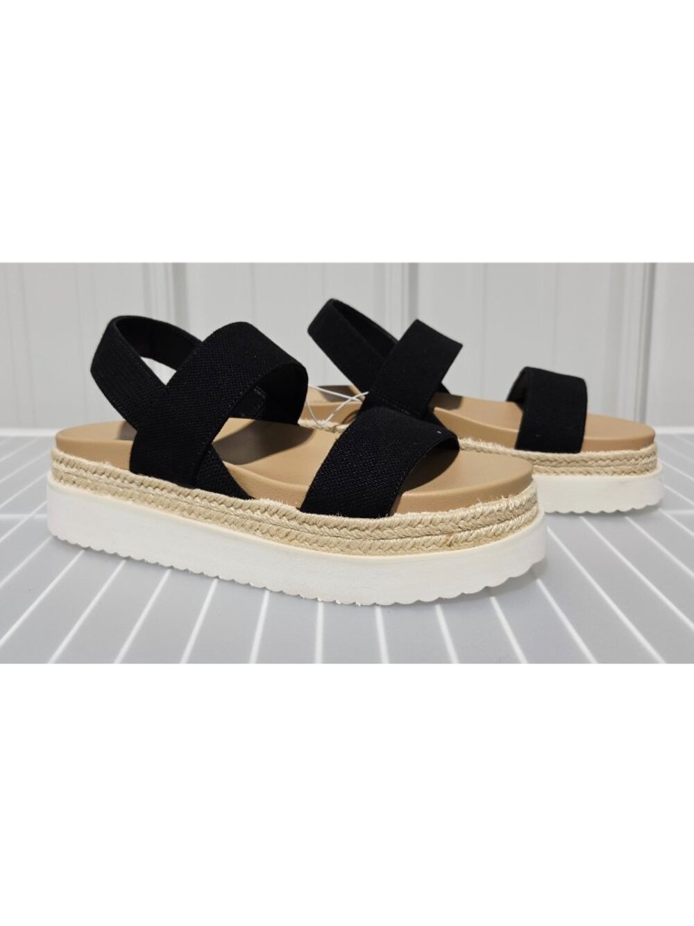 Wild Fable Elliot Black & Beige Strappy Platform Sandals -- Women's Size 7.5